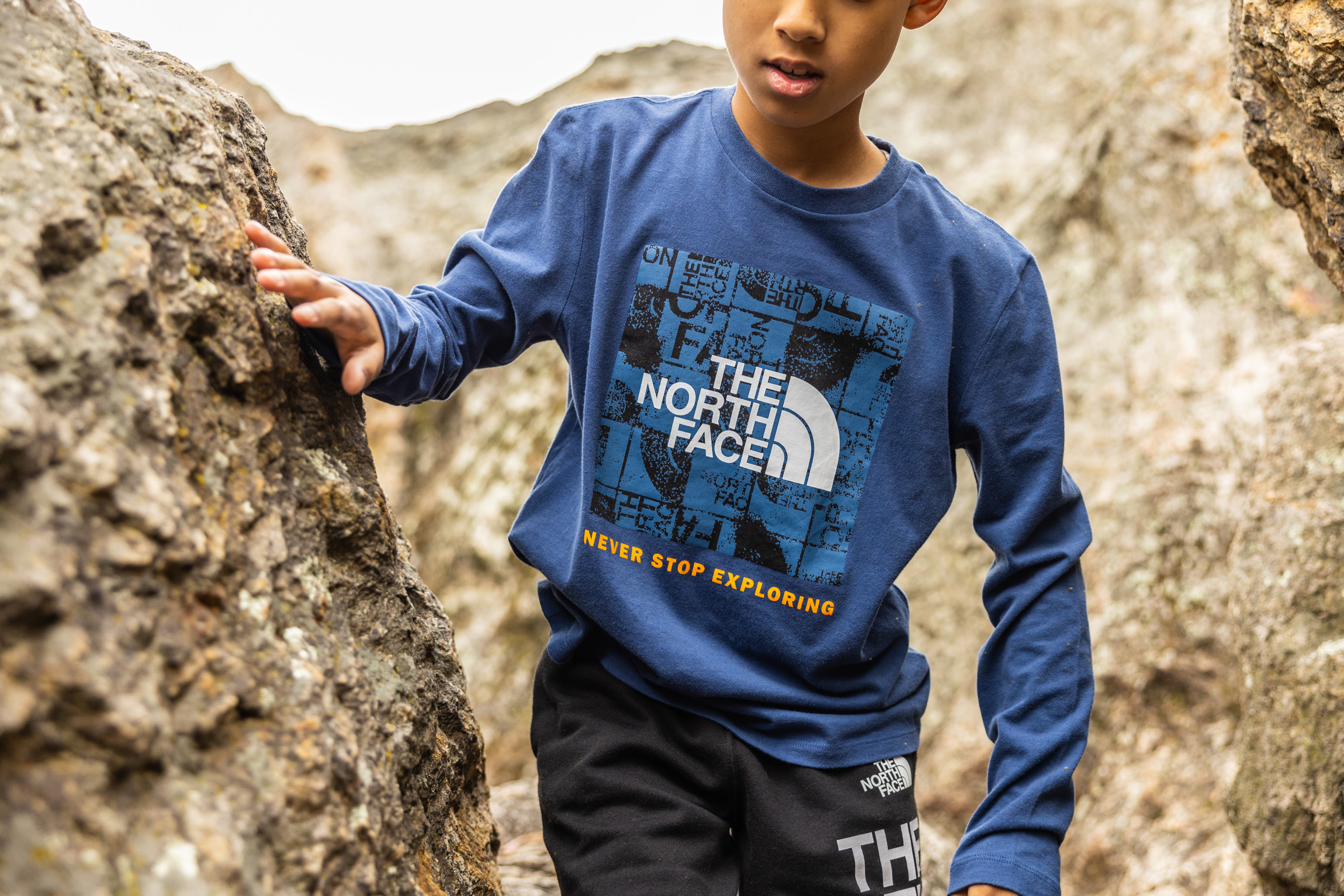 TNF_FW22_Volume_Youth_Fly-5010